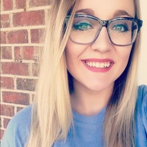 Meet your Posher, Kaitlyn
